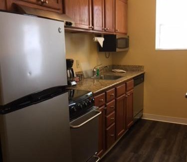 Landen Hotel | Hawthorn Extended Stay by Wyndham Cincinnati NE Mason