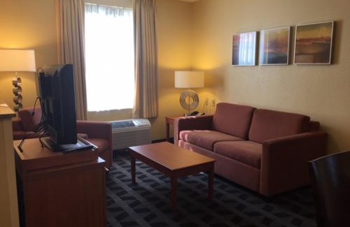 Landen Hotel | Hawthorn Extended Stay by Wyndham Cincinnati NE Mason