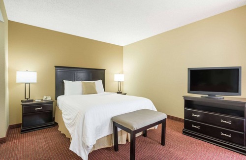 Dayton Hotel | Hawthorn Extended Stay by Wyndham Dayton