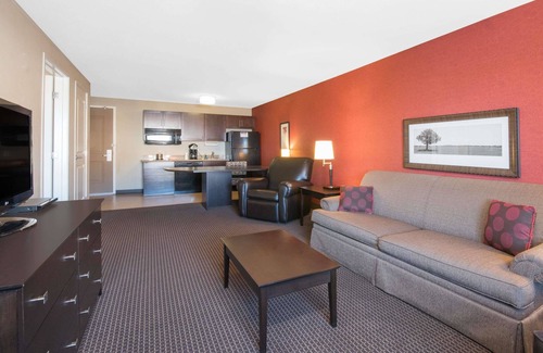 Williston Hotel | Hawthorn Suites by Wyndham Williston