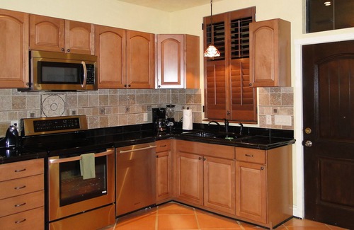 Hawthorne Cabaña | Hawthorne-Blue Lake Cottage-Lakefront-Kayaks, Canoa, JonBoat, Peddleboat incluido