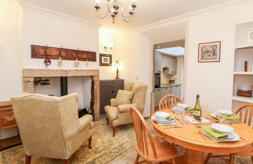 Cotherstone Cabaña | HAWTHORNE COTTAGE, pet friendly, with a garden in Cotherstone