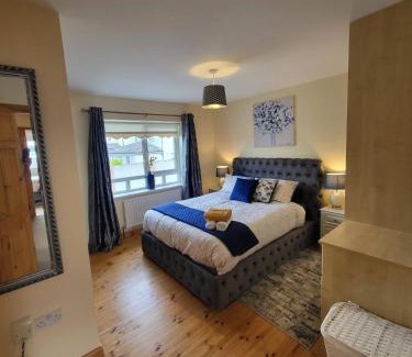 Sligo Casa | Hawthorns Holiday Home