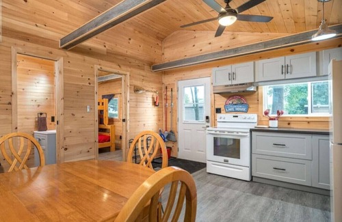 Greater Napanee Cabaña | Hay Bay Haven on the Water