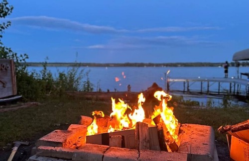 Greater Napanee Cabaña | Hay Bay Haven on the Water
