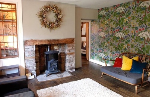 Westbrook Court Casa | Hay on Wye holiday home with hot tub and games room