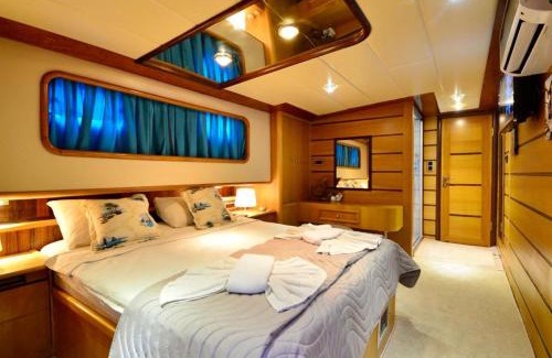 Fethiye City Center Alquiler De Eote | Hayat Bu, Boot