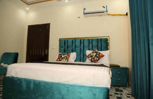 Lahore Hotel | Hayat Lodges & Hotel