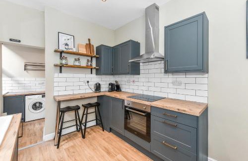 Nottingham Casa | Haydn House Luxurious Retreat - 4 bedroom, 10 guest max, Perfect home away from home
