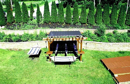 Livonia Center Casa | Hayes Hideaway, 'The PERFECT Lakeside Getaway'