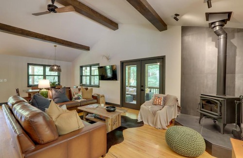 Hayesville Casa | Hayesville River Run Home on Hiwassee River!
