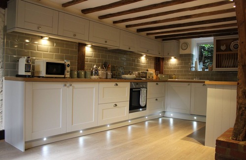 Faversham Casa | Hayloft Cottage - granero histórico que ofrece acceso a la impresionante piscina cubierta