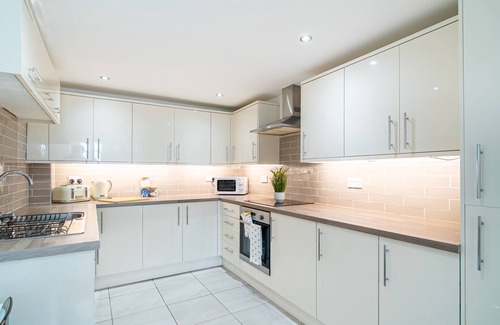 Kirkheaton Apartamento | Apartamento-Negocios-Baño con bañera-Vista al campo-Free Private Parking