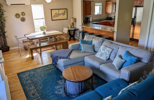 Lake Geneva Casa | EL HIDEAWAY DE HAZEL - ¡Una joya en el centro del lago Ginebra!