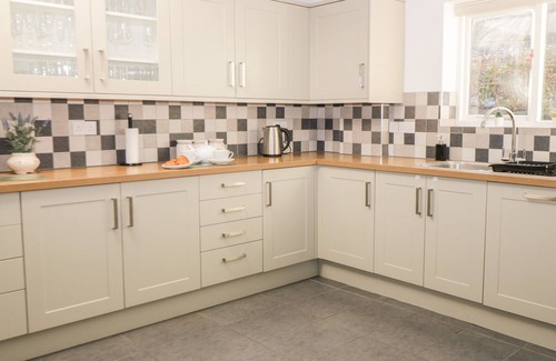 Briggswath Casa | HAZELDENE, pet friendly, with a garden in Sleights