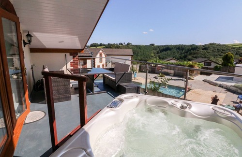 Kingswear Cabaña | Hazelwood Lodge
