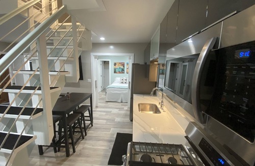 Huntington Beach Cabaña | HB Hideaway · 2 Mi to Beach · 60+ Day Savings · Ideal for Snowbirds & WFH!