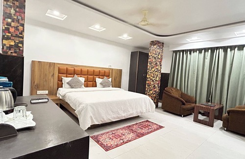 Deoghar Hotel | Hotel Rajkamal