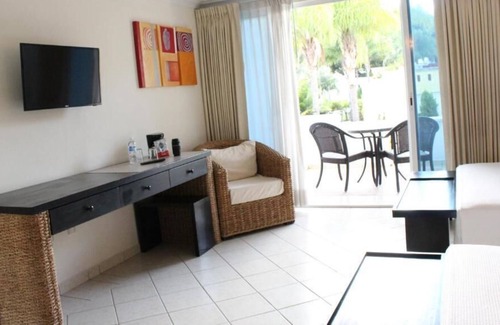 Central Cuernavaca Hotel | Hc Hotel Canarios Resort & Spa