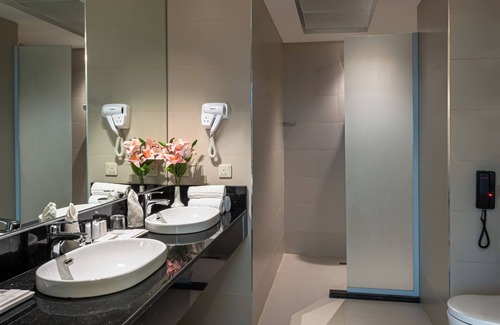Al Aqiq Hotel | HDB HOTEL- FINANCAL DISTRICT