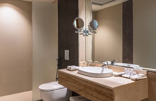 Al Aqiq Hotel | HDB HOTEL- FINANCAL DISTRICT