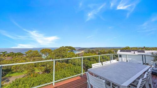Killcare Heights Casa | 'Headlands at Killcare' by Accom Holidays