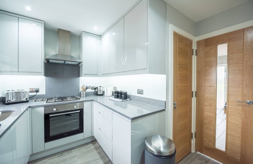 Reading Casa | Headley House