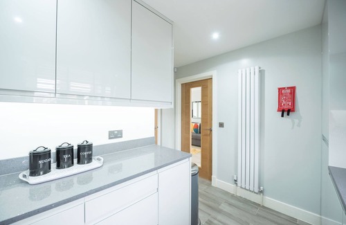 Reading Casa | Headley House