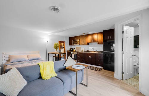 Geyserville Casa | Healdsburg Studio - Vineyard Views!
