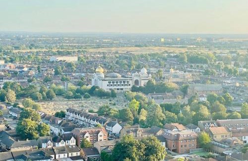Norwood Green Apartamento | Healum Retreat - 3BR Apartment Southall