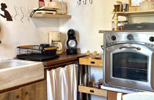 Aegina Town Casa | Heart and Soul of Aegina Apartment