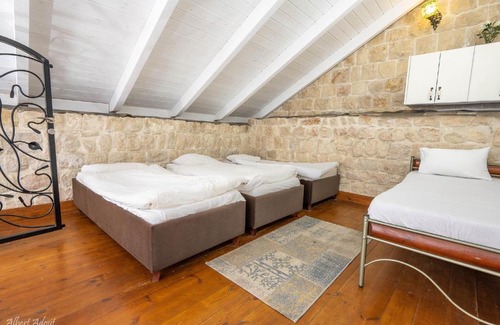 Safed Old City Casa | Heart Mansion Rashbi compound