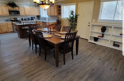 Oklahoma City Casa | Heart of Adventure District*Mins to Remington*USA Softball Complex*Zoo