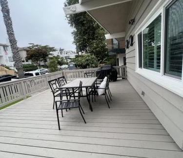 Corona del Mar Casa | Heart of Corona Del Mar 2 Bed 2 bath gem HUGE Patio and Front yard