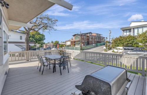 Corona del Mar Casa | Heart of Corona Del Mar 10 minute walk to beach steps to downtown