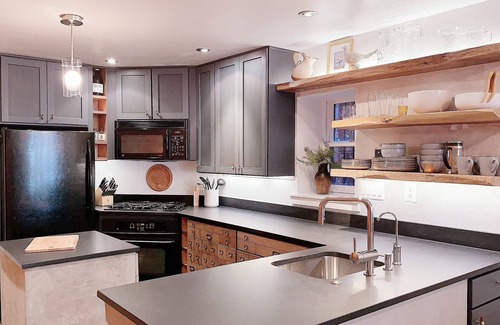 Shaw Condominio | Heart of DC! Modern Upscale Comfy 2BR/2BA in Shaw Neighborhood
