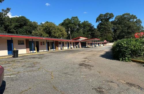 Dadeville Hotel | Heart of Dixie by Townhouse Dadeville AL HWY 280