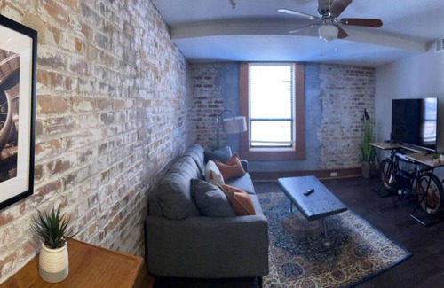 West Freemason Condominio | Heart of Downtown 1 BR/1 BA - Hidden Gem