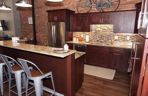 Historic Downtown La Crosse Apartamento | Heart of Downtown 3rd St. downtown with 2 private apartments