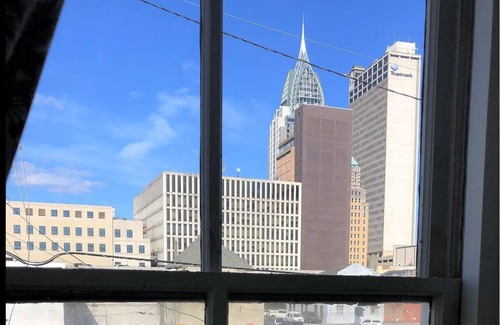 Central Business District Condominio | Heart of Downtown w Balcony by Dauphin St; walk to restaurants & shops SLEEPS 6!