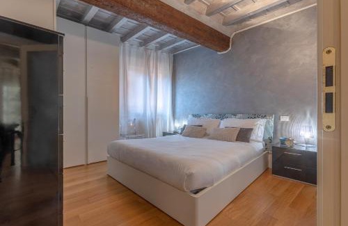 Ferrara Historic Centre Apartamento | Heart of Ferrara's History Apartment