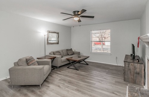 Grapevine Apartamento | Heart of Grapevine 2 Bedroom 2 Bath