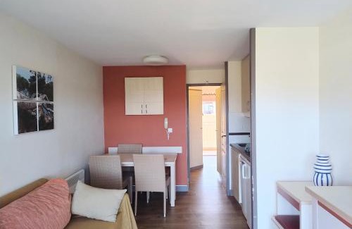 Cap Esterel Apartamento | Heart of Holiday Village, near beach, WIFI, Parking