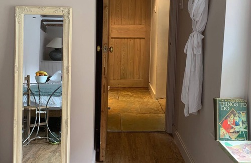 Lewes Cama Y Desayuno | Corazón de Lewes con entrada propia, un lugar mágico