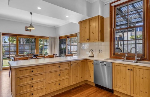 Merimbula Cabina | Heart Of Longpoint - Pet friendly and Fenced
