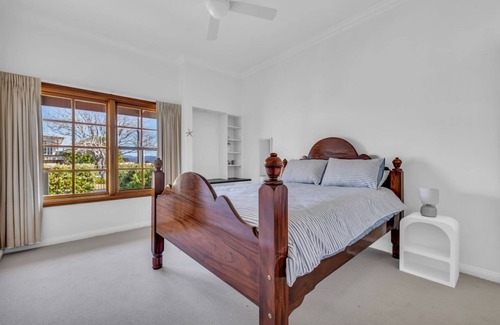 Merimbula Cabina | Heart Of Longpoint - Pet friendly and Fenced