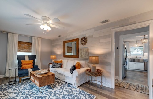 Mount Dora Apartamento | Heart of Mount Dora Historic District, Walk Everywhere, UPSTAIRS Apartment Suite