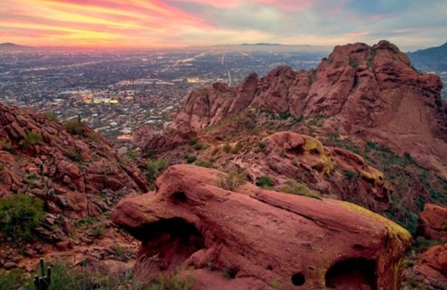 Fashion Square Condominio | Heart of Scottsdale!(Walk to Old Town)