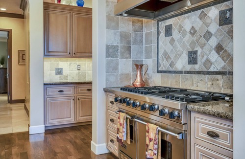 Santa Rosa Villa | Heart of Sonoma County, Fountain Grove 4BR/4BA home, pool, spa, outdoor kitchen