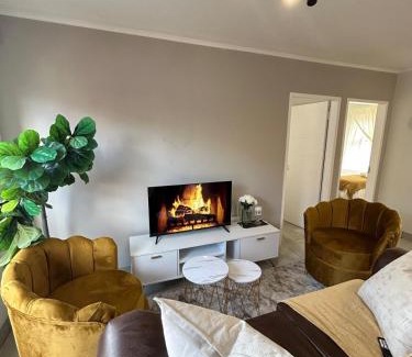 Orlando East Apartamento | Heart of Soweto Cozy Apartment
